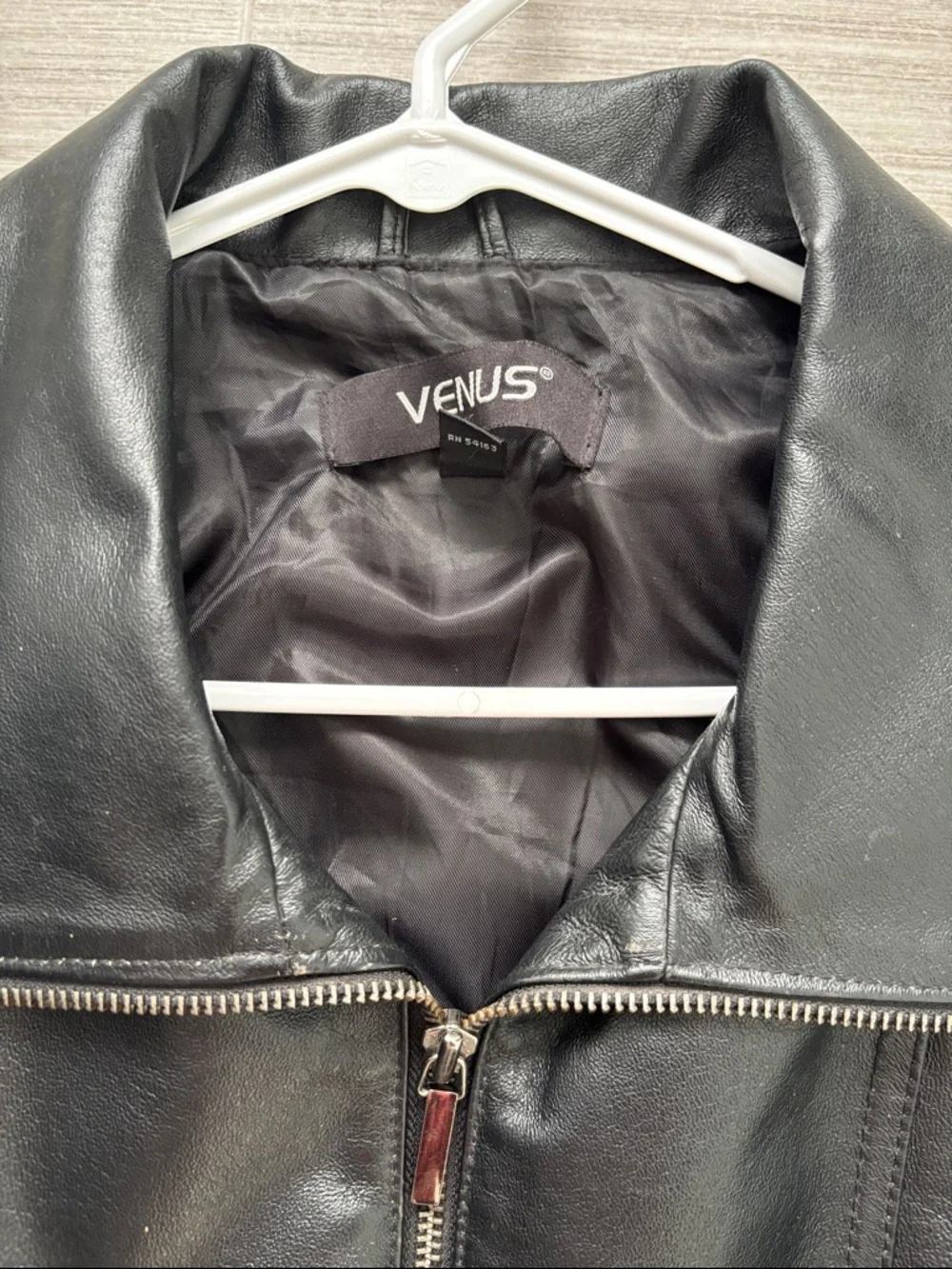VENUS Black Leather Buckle-Accent Zip Jacket - Picture 4 of 6